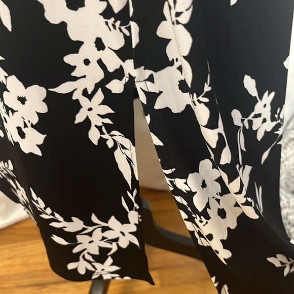 Iman dress with twist front detail M - Picture 4 of 8